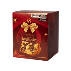 O Mini Panetone Recheado com Brigadeiro da Cacau Show combina o tradicional sabor do panetone com um recheio cremoso e irresistível de brigadeiro, criando momentos inesquecíveis de cuidado e sabor. Ideal para presentear alguém especial ou para enriquecer uma celebração importante com um toque doce e acolhedor.

Sabores que encantam
Preparado com uma massa leve e macia, o mini panetone é repleto de gotas de chocolate ao leite e um recheio sabor brigadeiro que conquista em cada mordida. Sua textura suave e o equilíbrio entre a massa e o recheio tornam cada fatia uma experiência deliciosa e inesquecível.

Destaques do produto:

Massa leve e macia.
Recheio cremoso e saboroso de brigadeiro.
Combinação perfeita para agradar todos os paladares.
Por que escolher o Mini Panetone Recheado com Brigadeiro 130g?
Este mini panetone é a opção ideal para quem busca uma experiência gastronômica marcante em um formato prático e encantador. Seja como um presente especial ou para tornar momentos simples ainda mais doces, ele é perfeito para deixar qualquer ocasião com um sabor único e memorável.